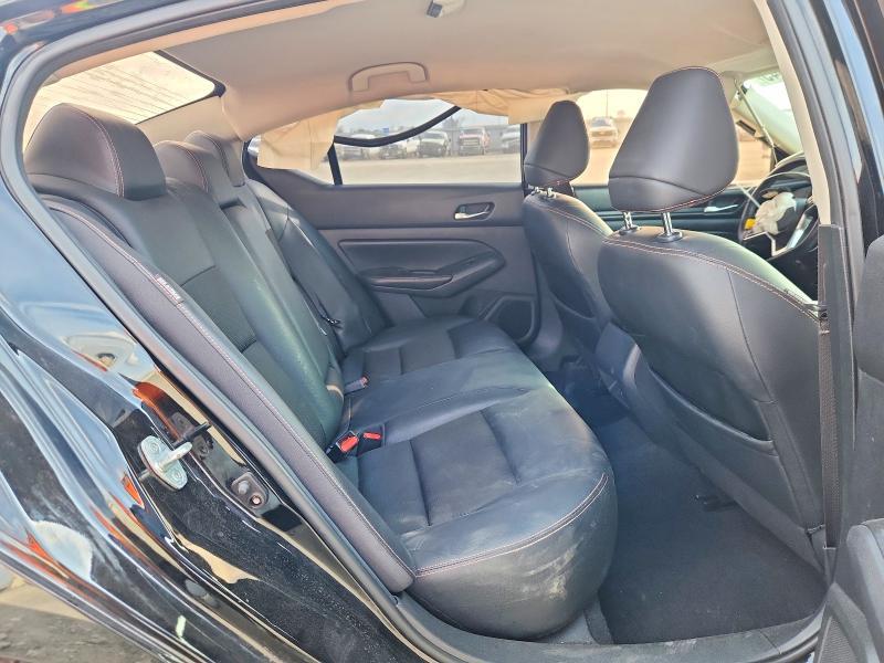 2019 Niss Altima sr