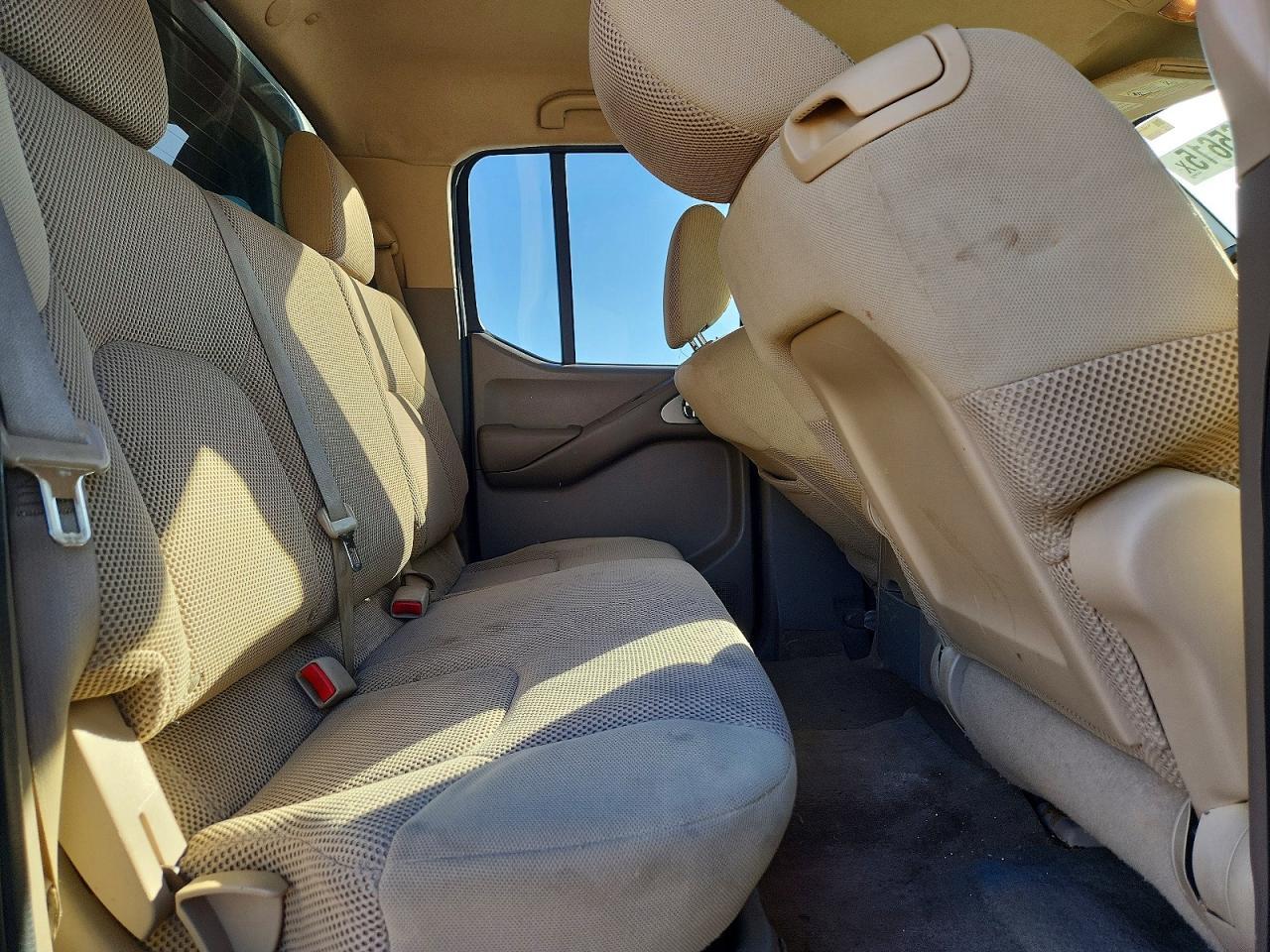 2011 Nissan Frontier S