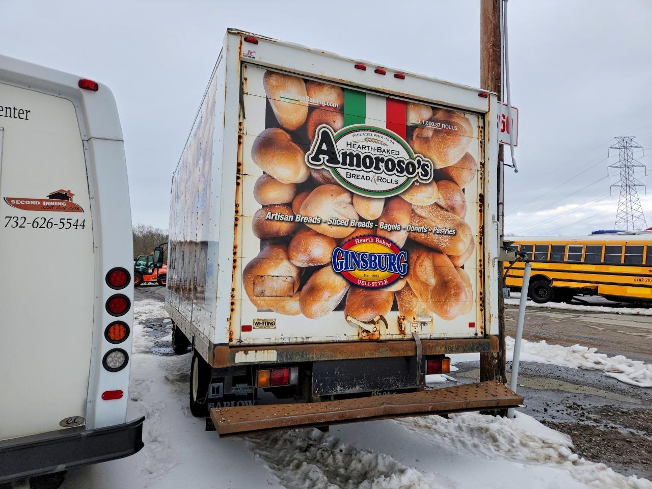2015 Isuzu NPR HD BOX Truck