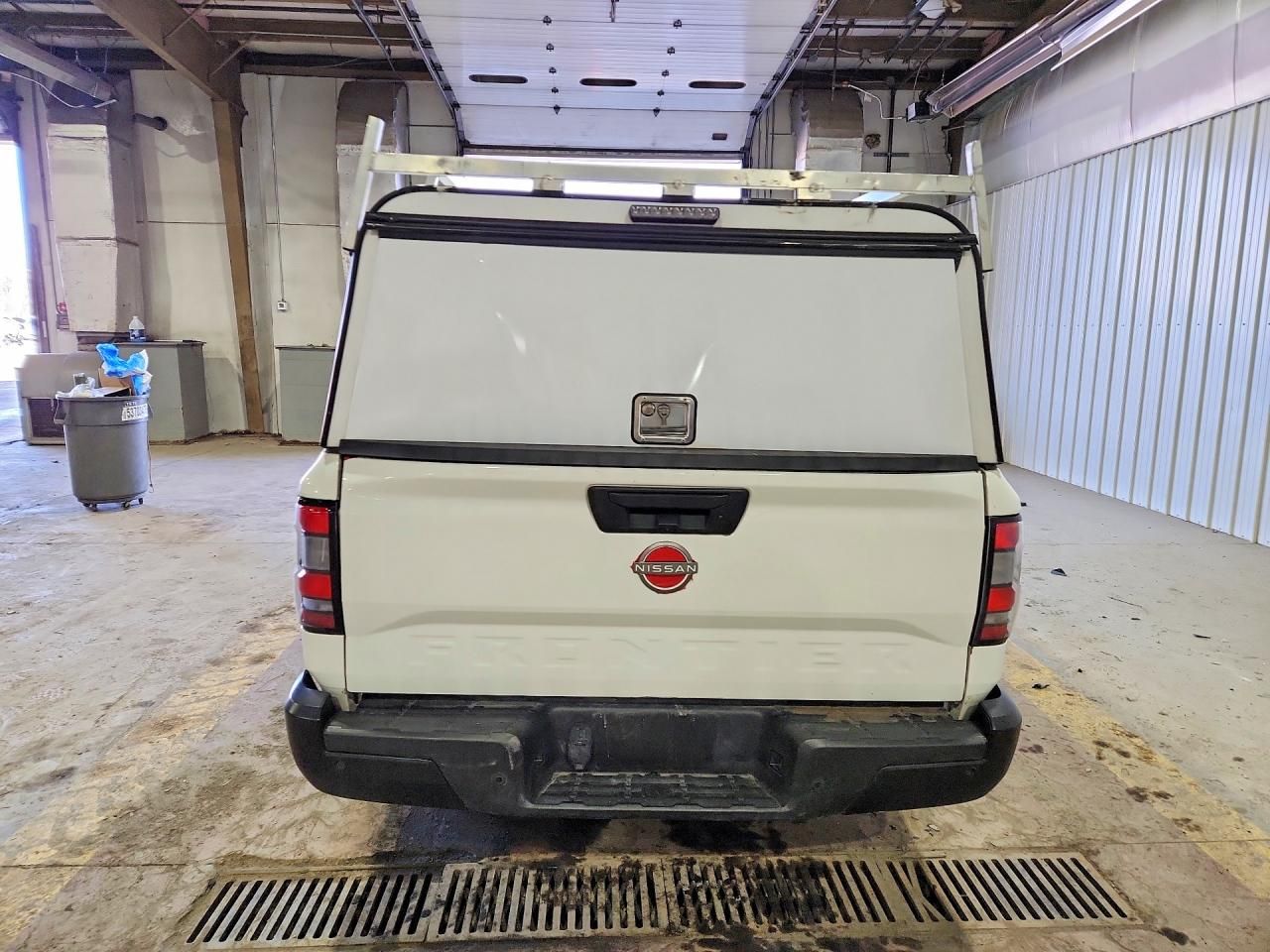 2022 Nissan Frontier s