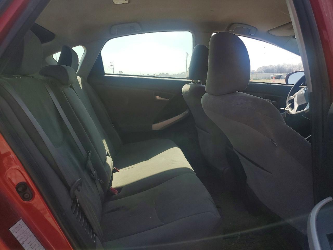 2014 Toyota Prius two