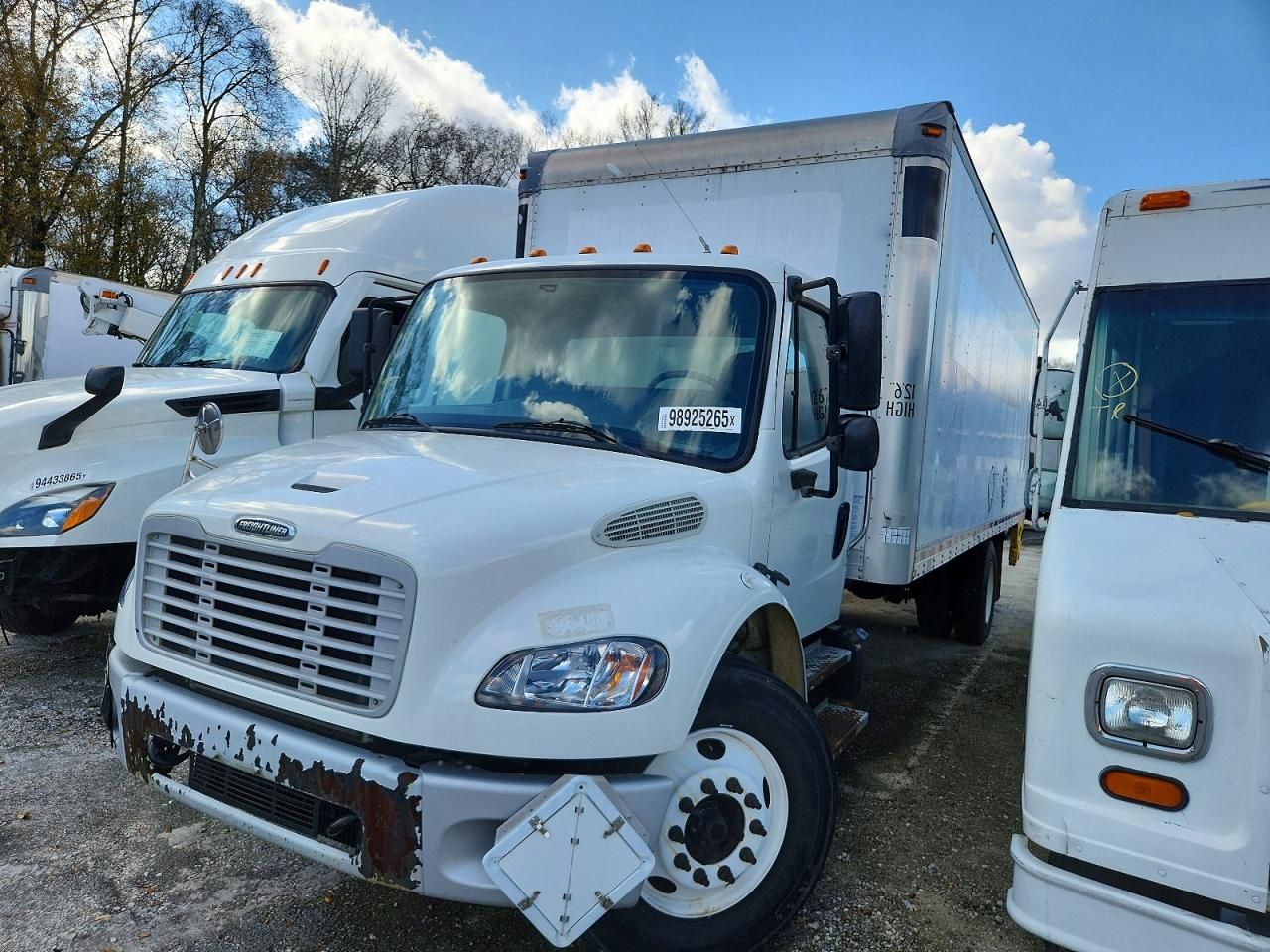 2015 Freightliner Business Class M2 BOX Truck