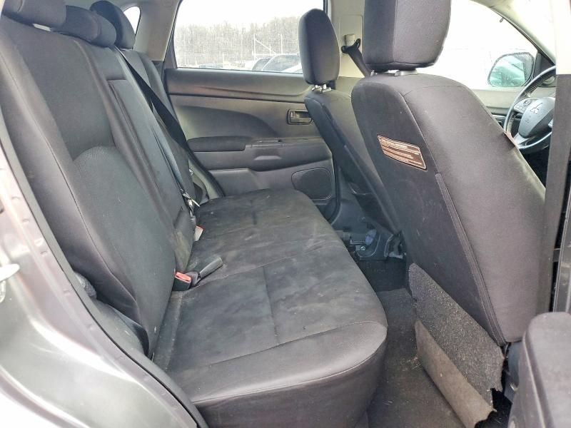 2015 Mitsubishi Outlander Sport es