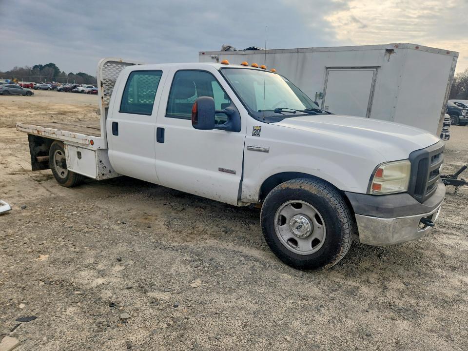 2005 Ford F350 Super Duty Flatbed Truck