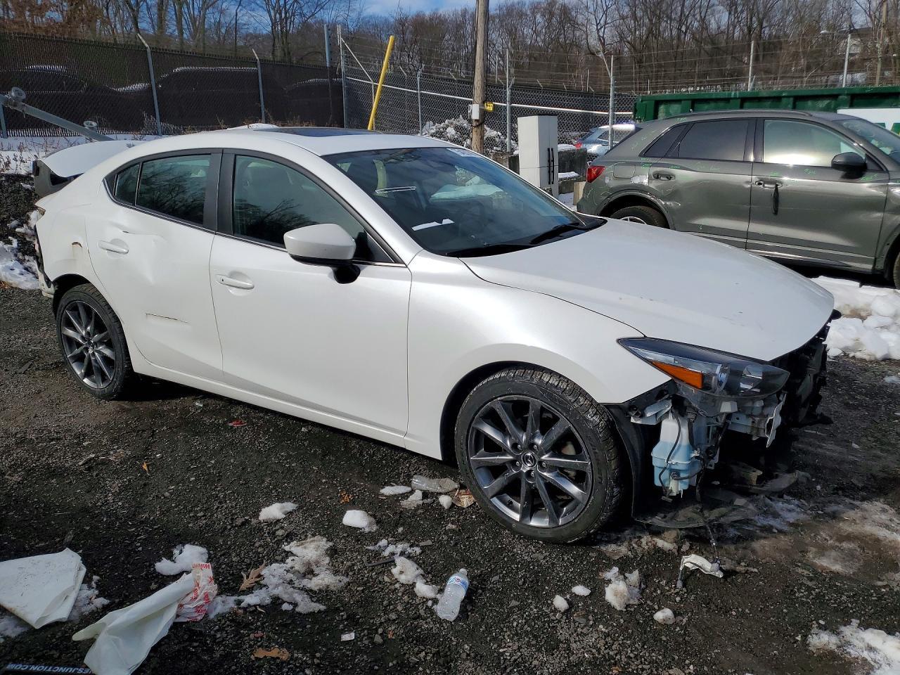 2018 Mazda 3 Touring