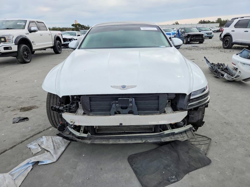 2021 Genesis G80 Base