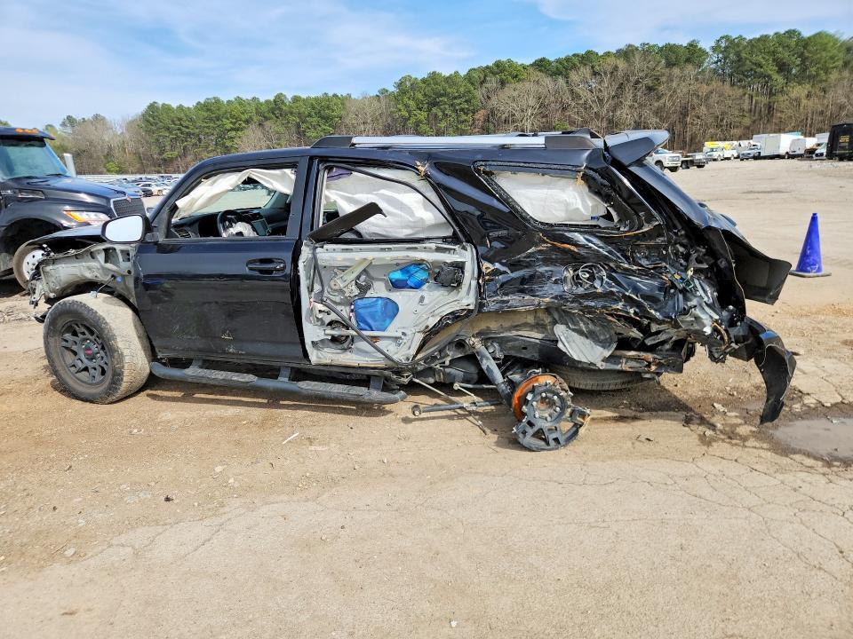 2022 Toyota 4runner SR5