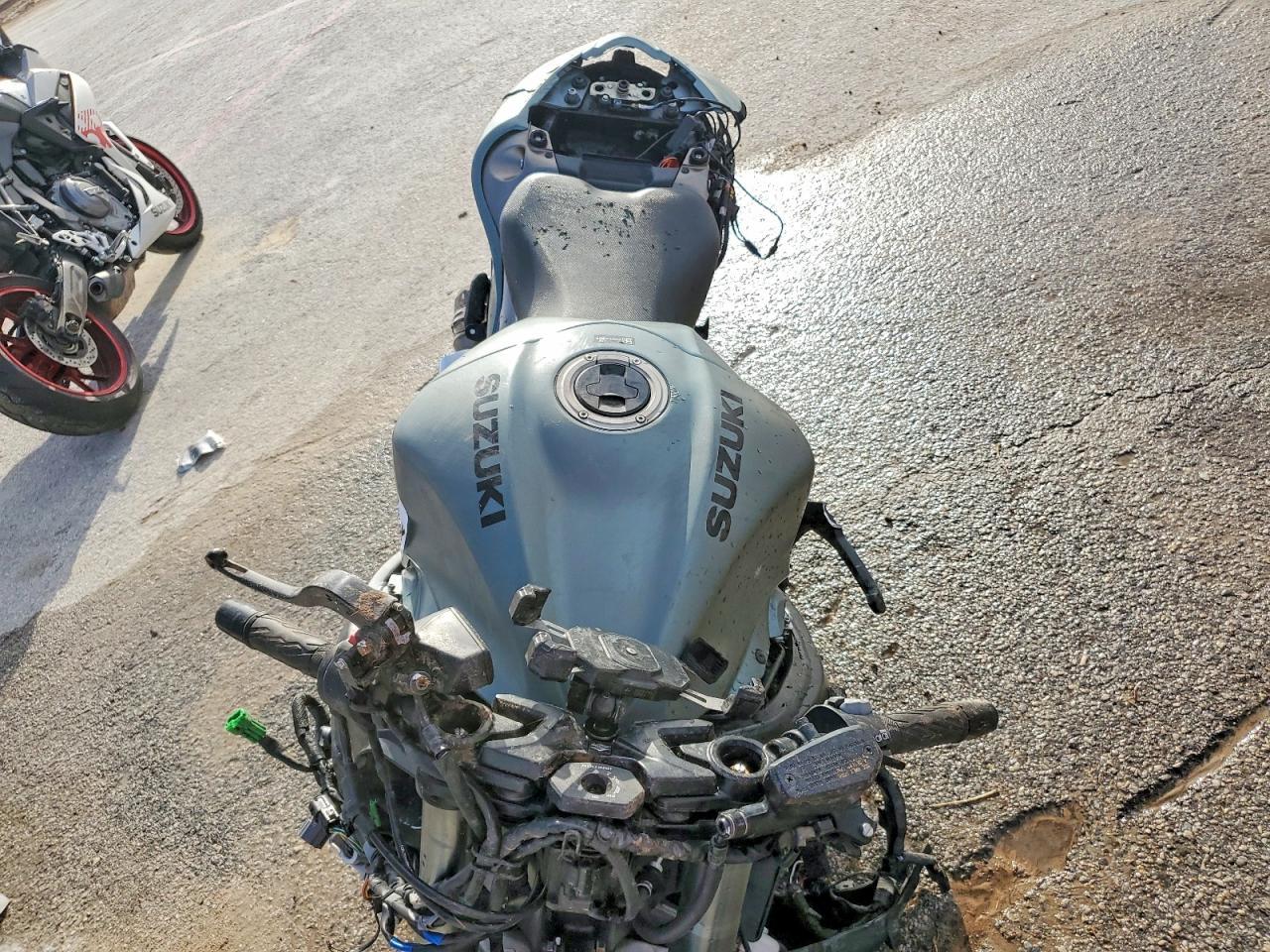 2025 Suzuki GSX1300 RR