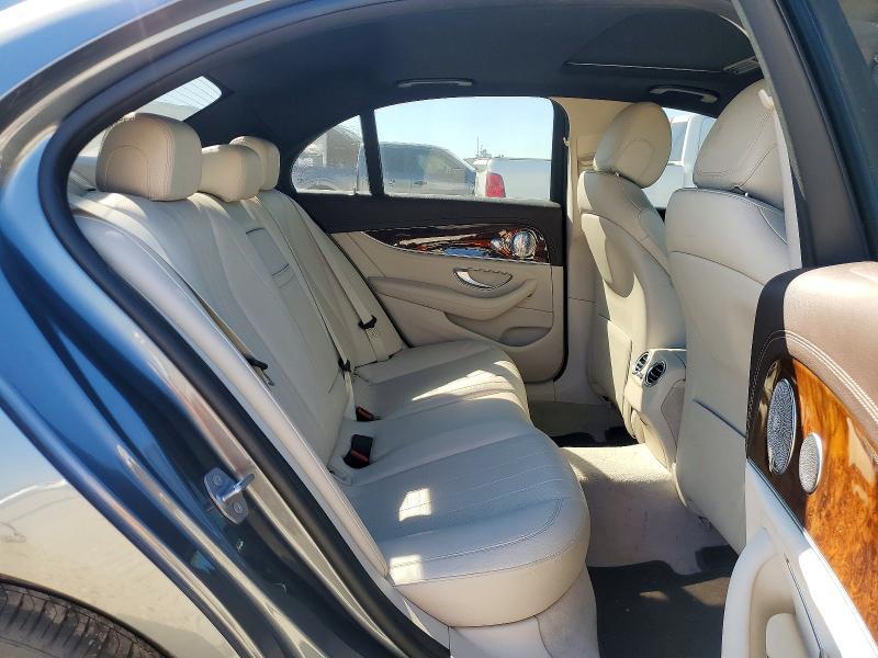 2017 Mercedes-Benz E 300