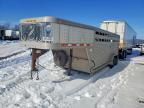 1998 Featherlite Mfg Inc 1998 Featherlite Horse Trailer