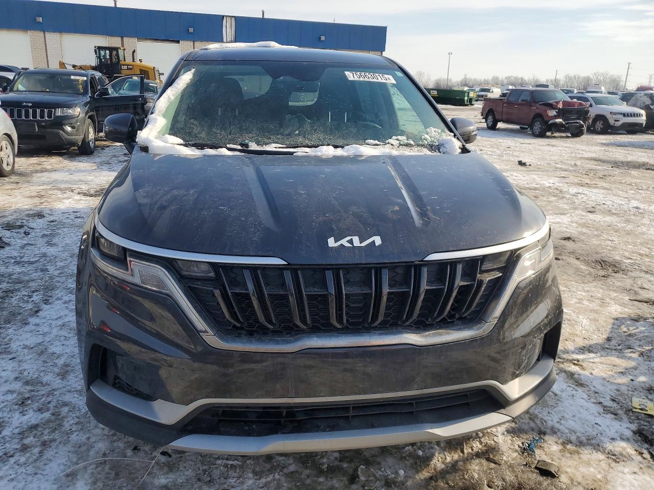 2024 KIA Carnival lx