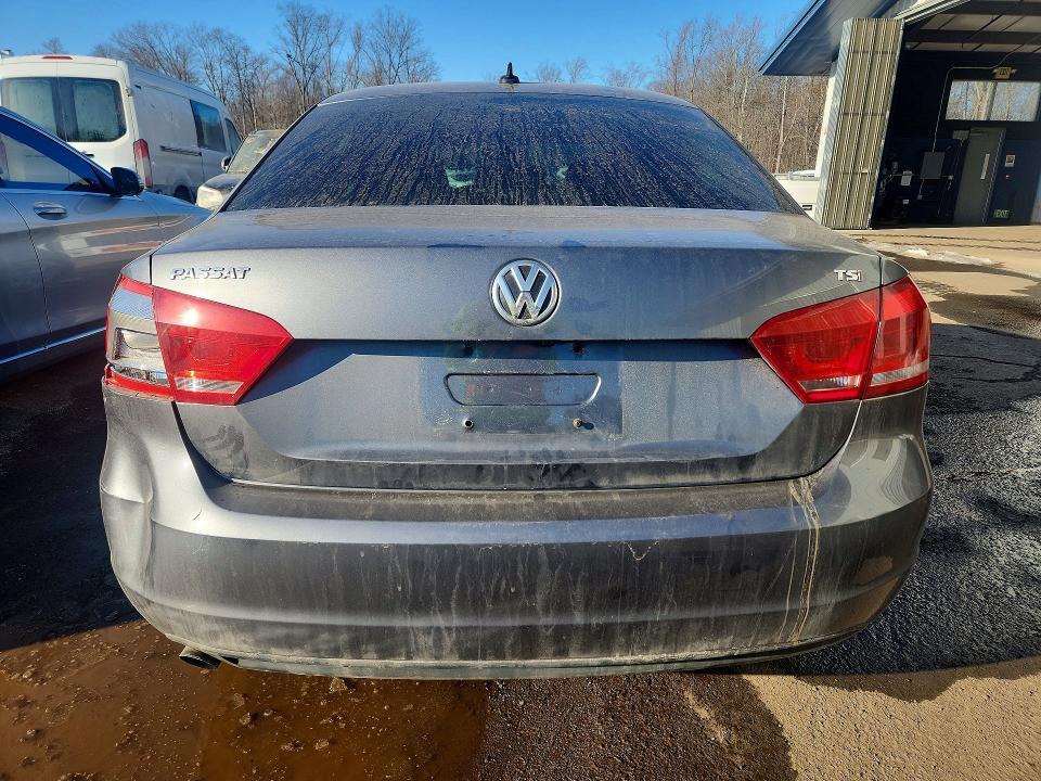 2015 Volkswagen Passat s