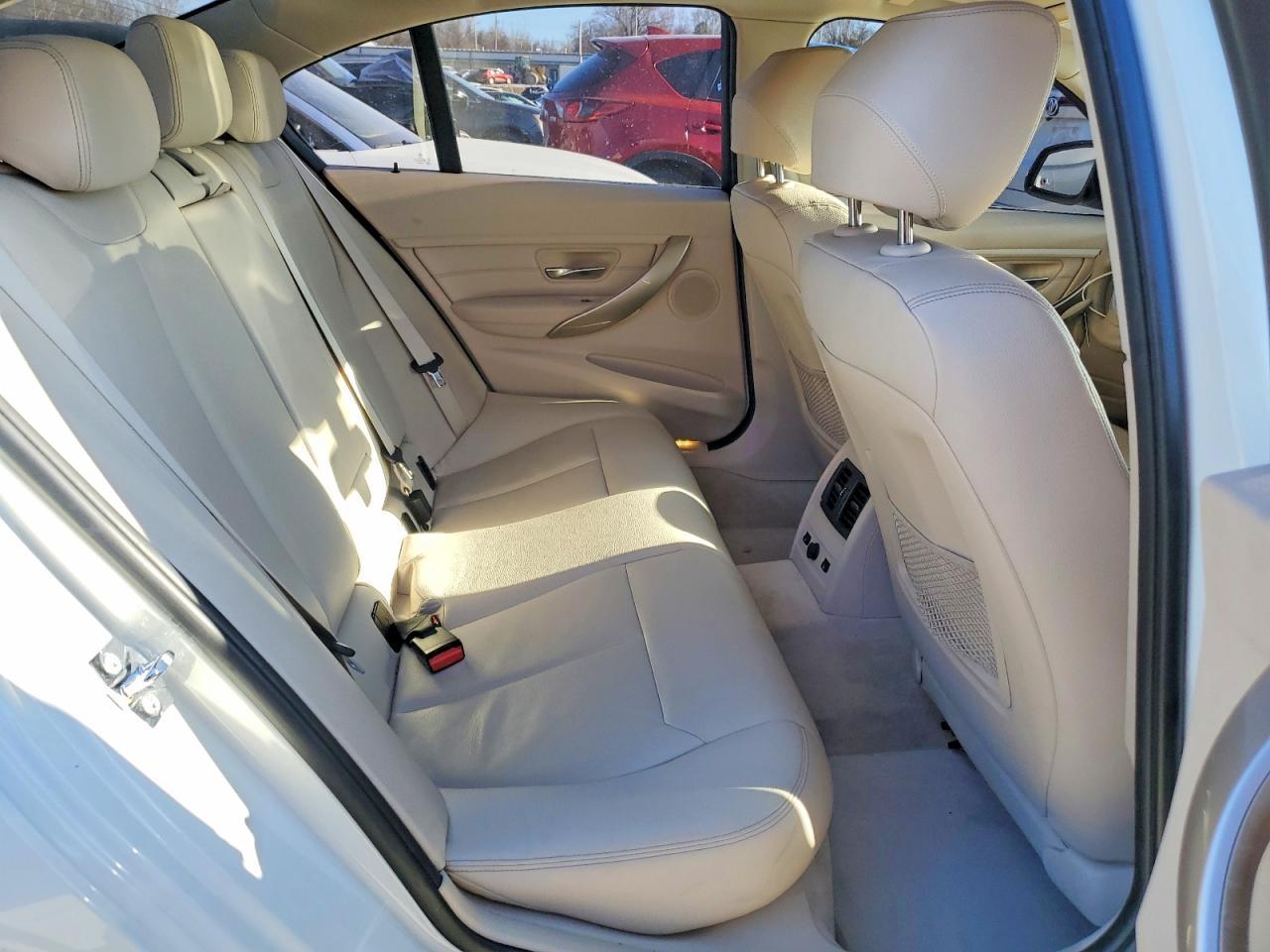 2012 BMW 328 i