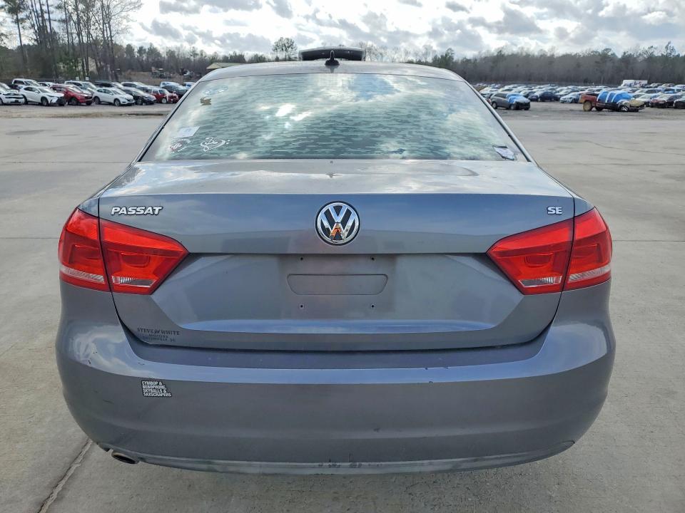 2013 Volkswagen Passat se