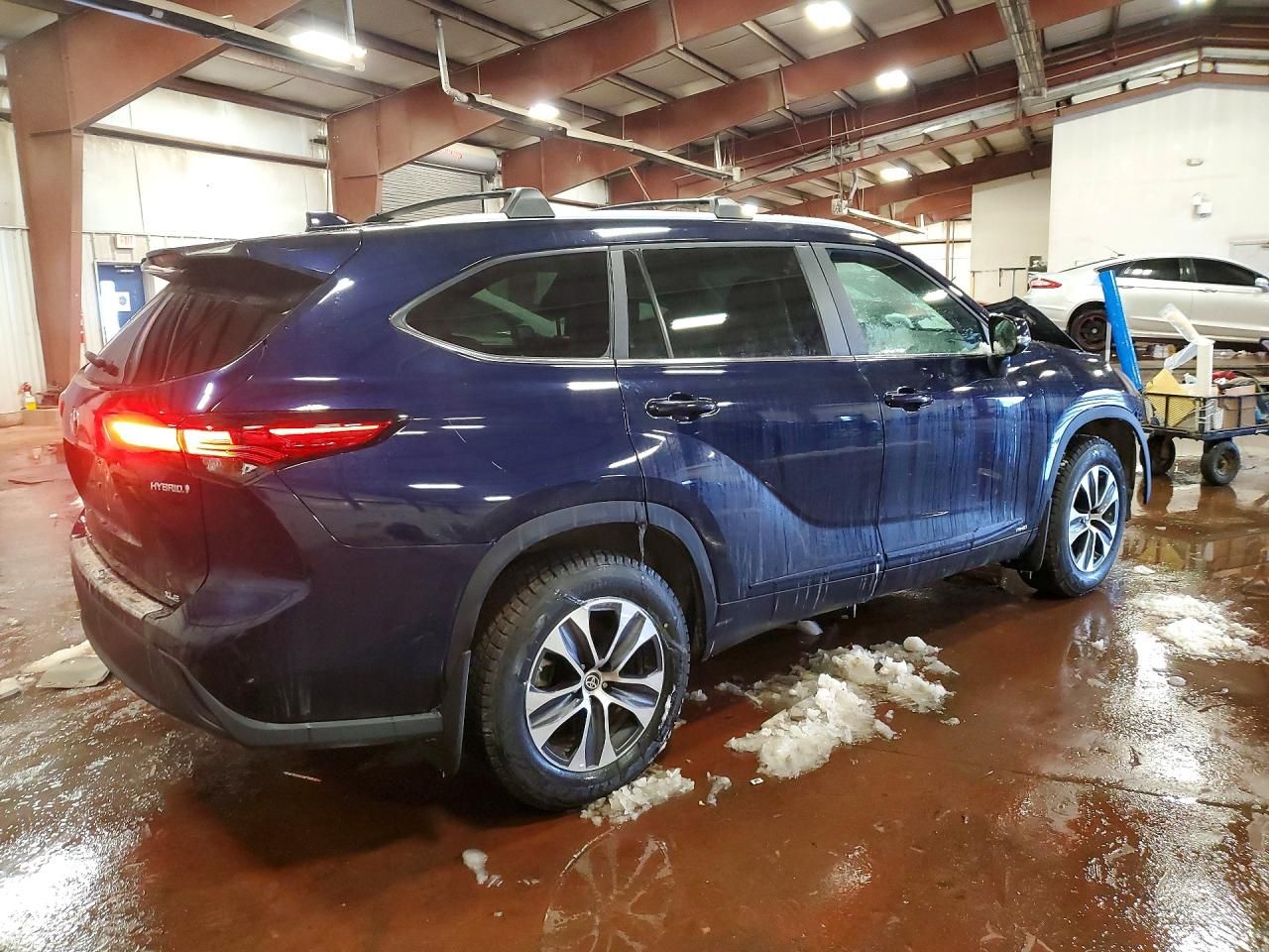 2023 Toyota Highlander Hybrid xle