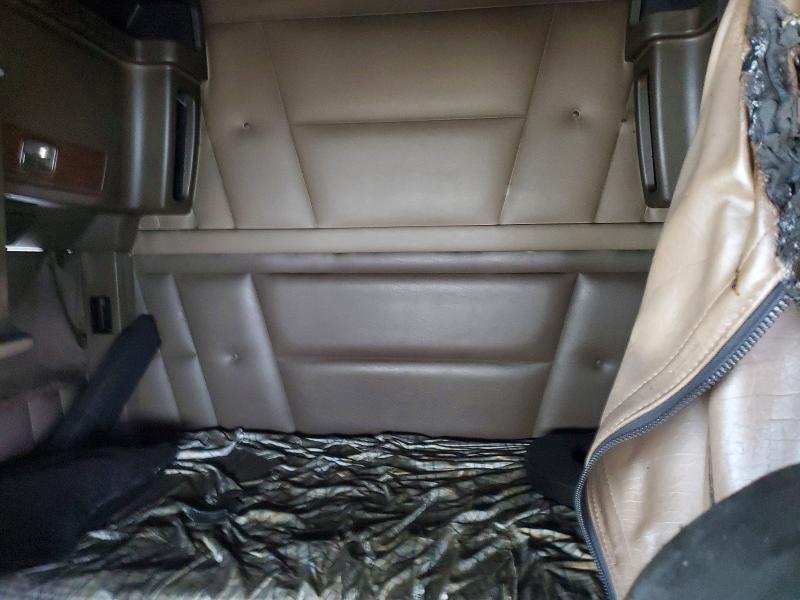 2005 Peterbilt 379 Semi Truck