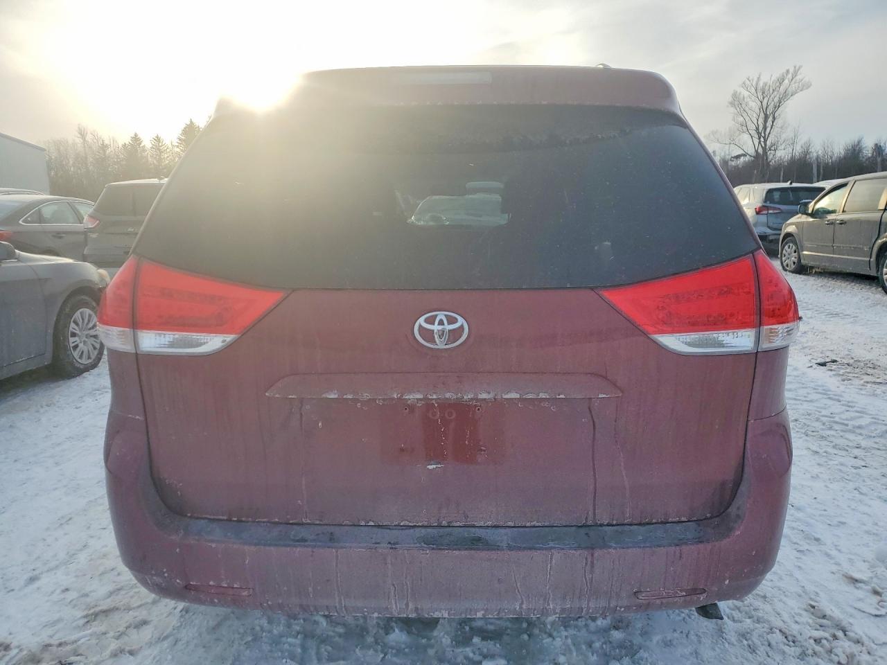 2013 Toyota Sienna le