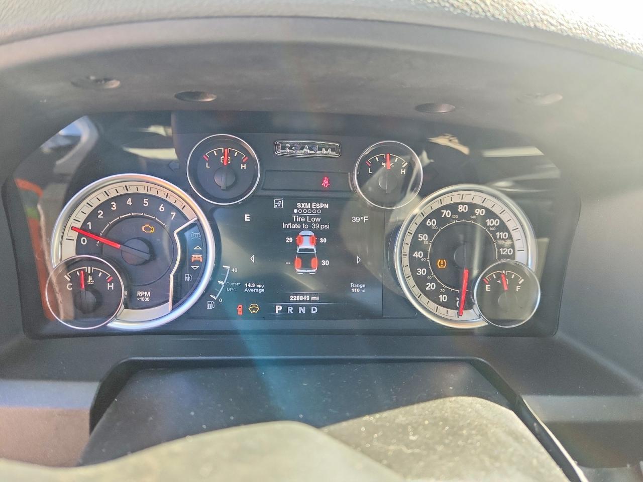 2013 Dodge Ram 1500 slt
