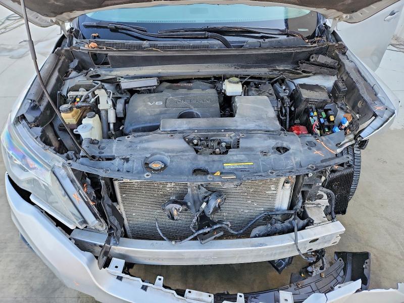 2020 Nissan Pathfinder sv