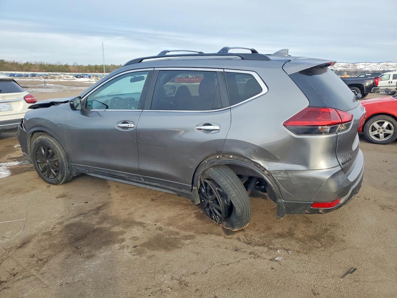 2018 Niss Rogue s