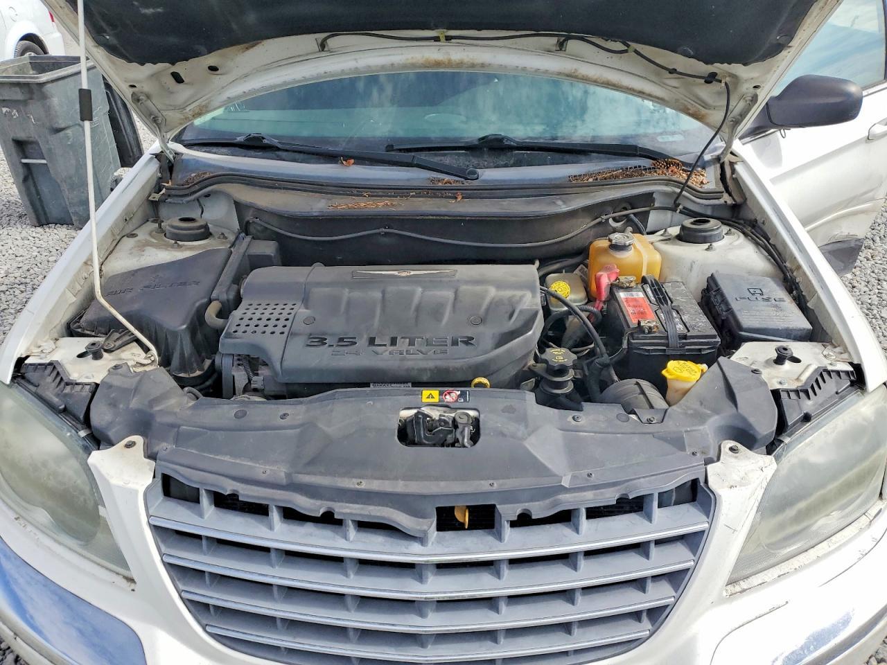 2005 Chrysler Pacifica Touring