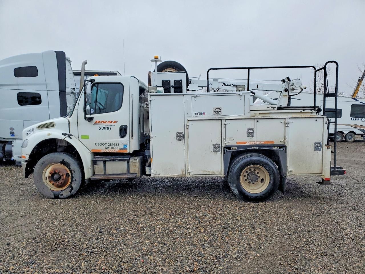 2010 Freightliner Business Class M2 Utility / Service Truck