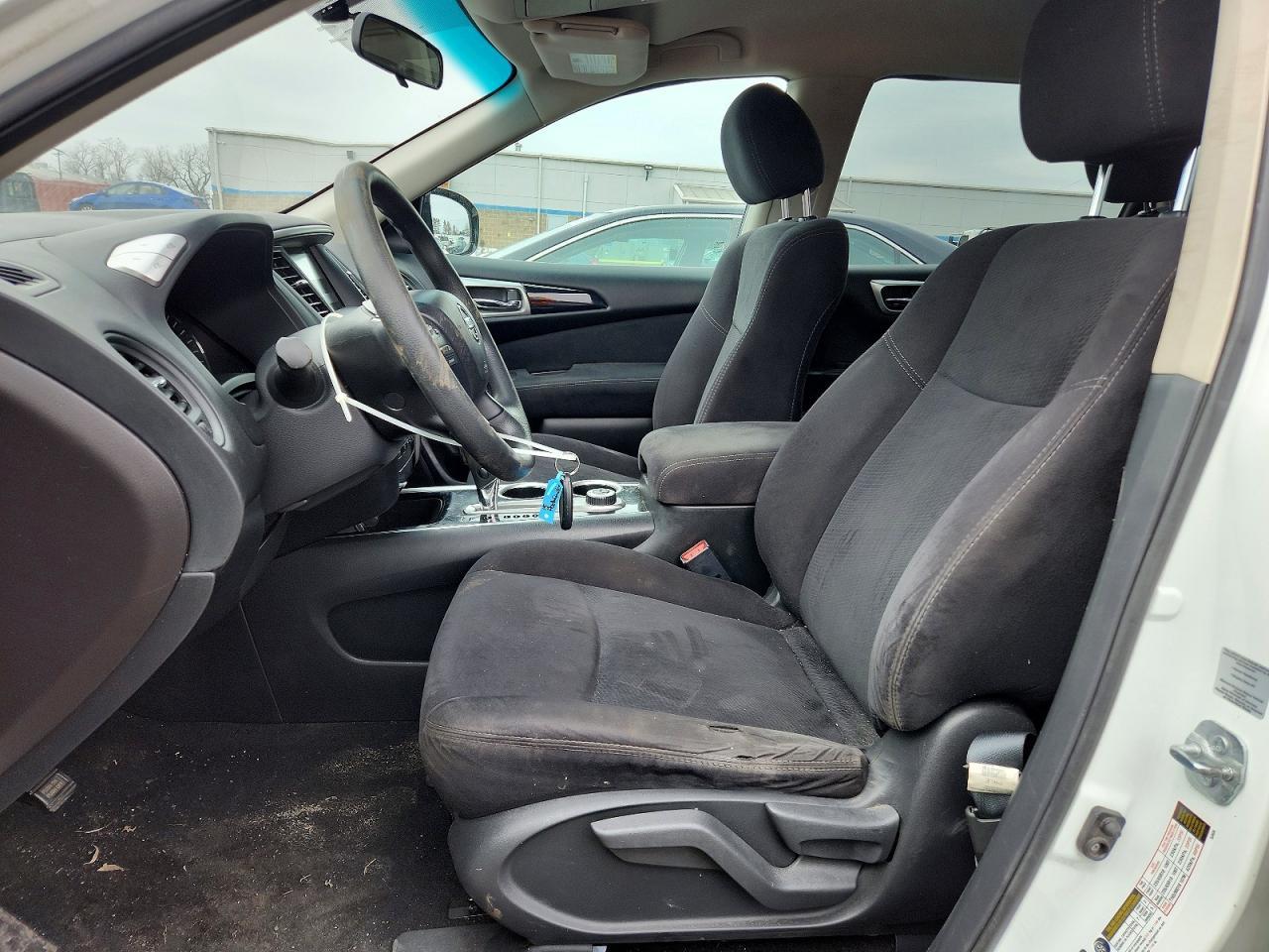 2015 Nissan Pathfinder s