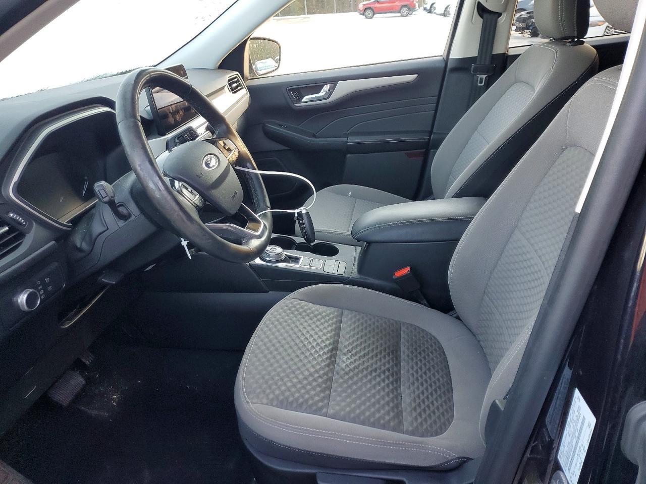 2021 Ford Escape se