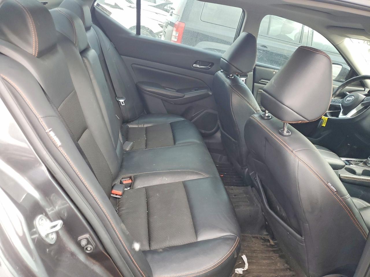 2021 Nissan Altima sr