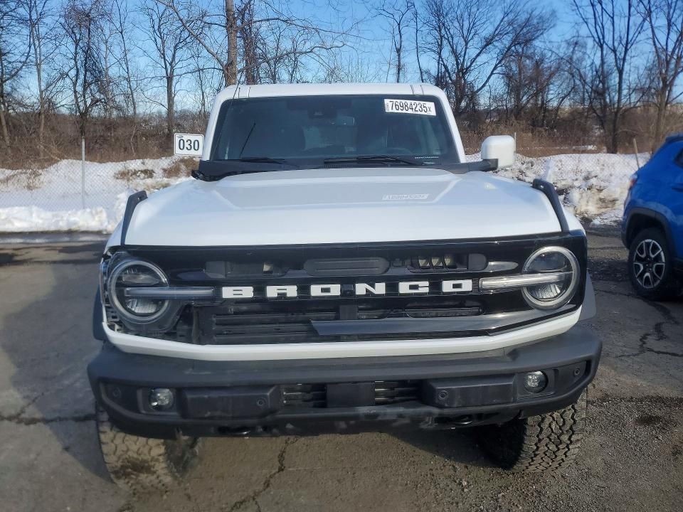 2025 Ford Bronco Outer Banks