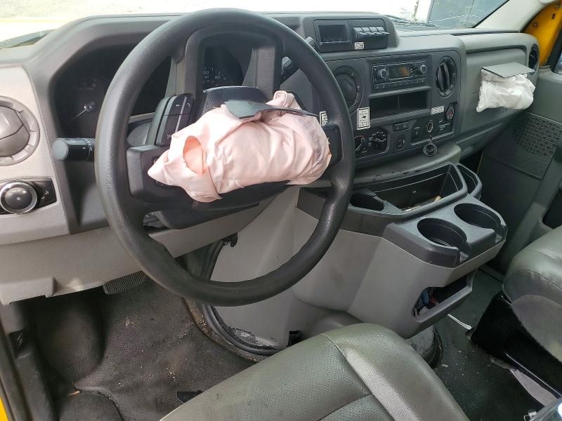 2022 Ford E350 box Truck