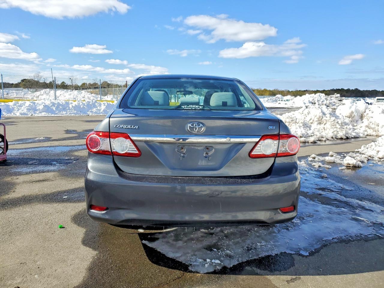 2011 Toyota Corolla le