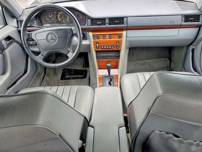 1993 Mercedes-Benz 300 e 2.8