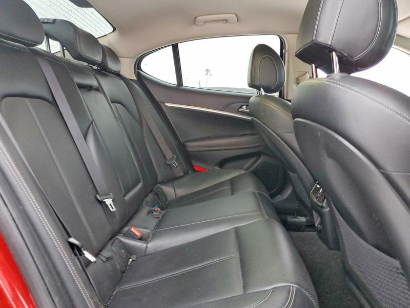 2022 Genesis G70 Base