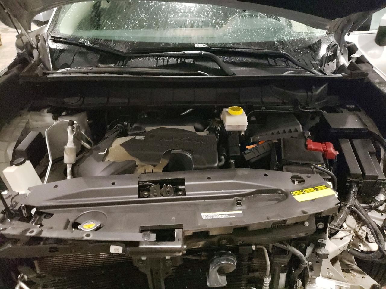 2022 Nissan Pathfinder sv