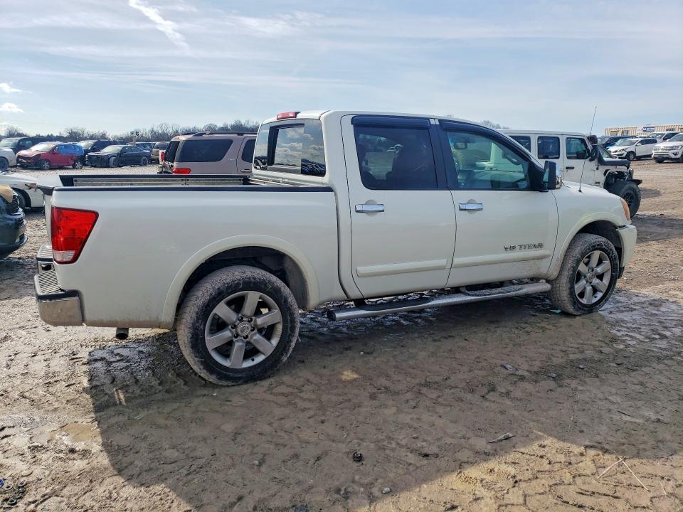 2014 Nissan Titan SL
