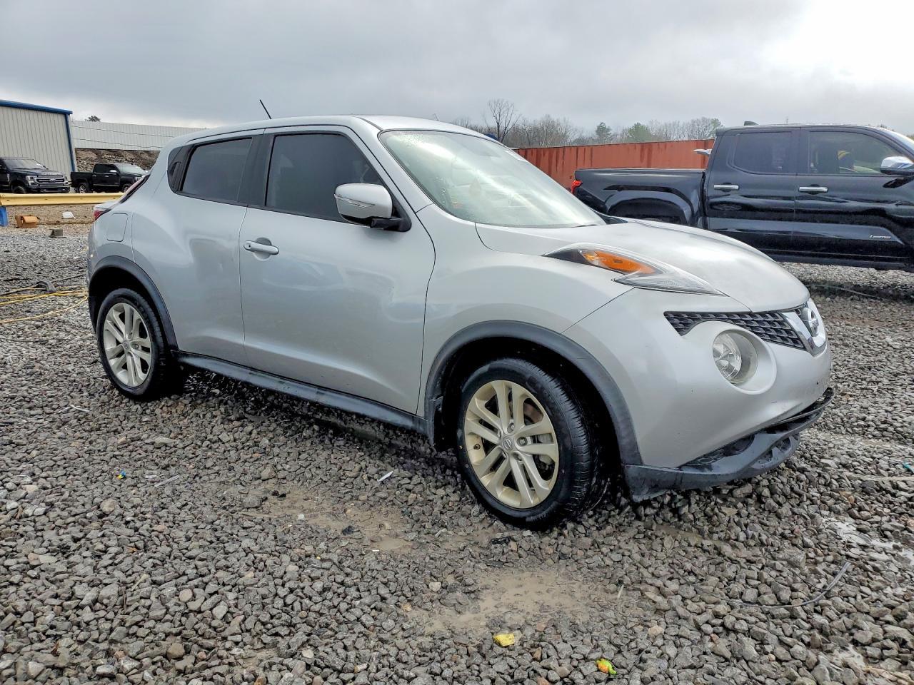 2015 Nissan Juke sv