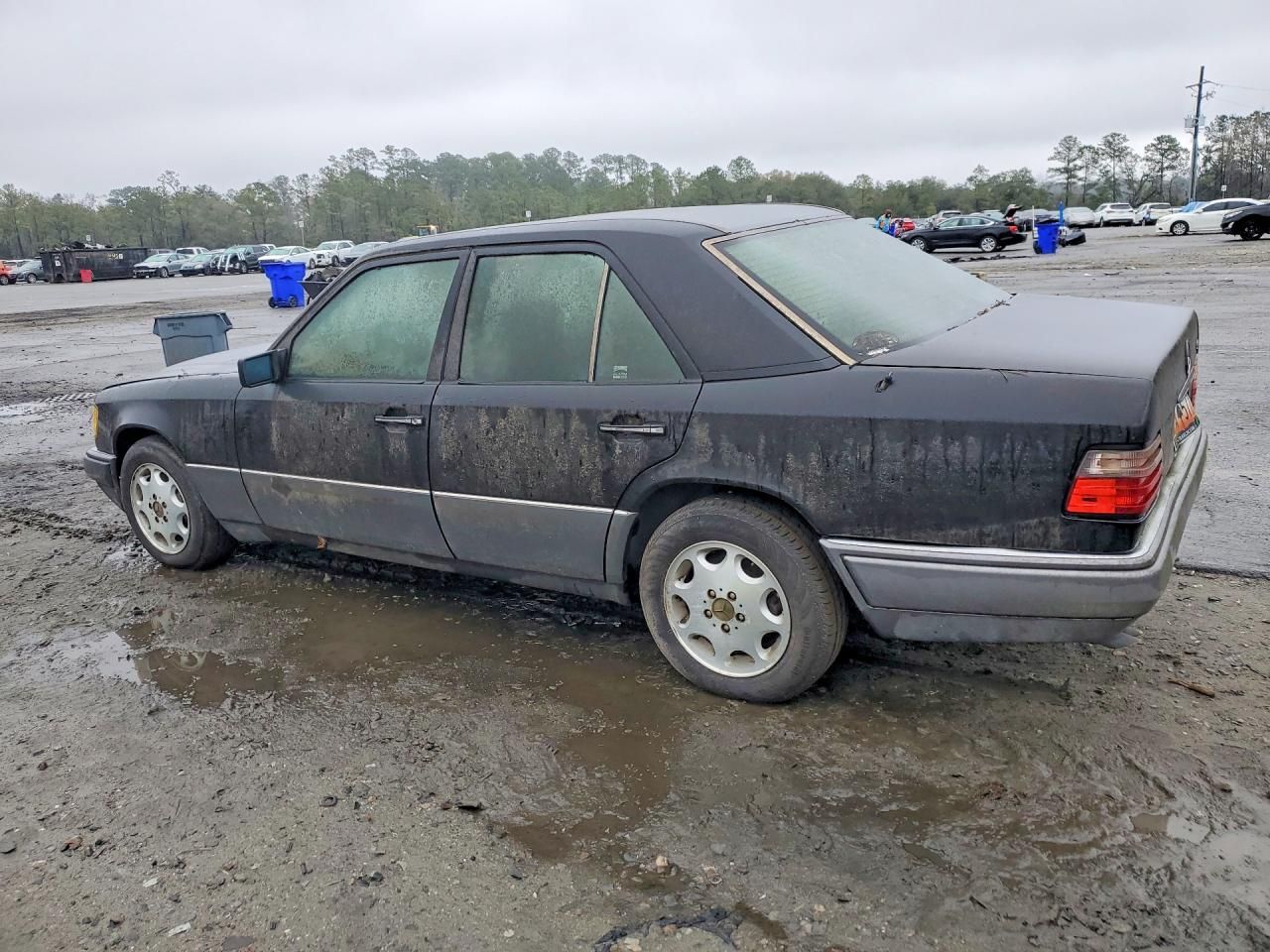1995 Mercedes-Benz E 320 Base