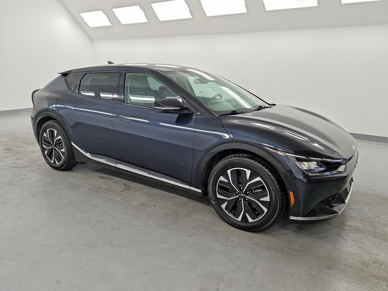 2023 KIA EV6 Wind