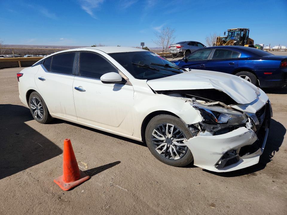 2020 Nissan Altima s