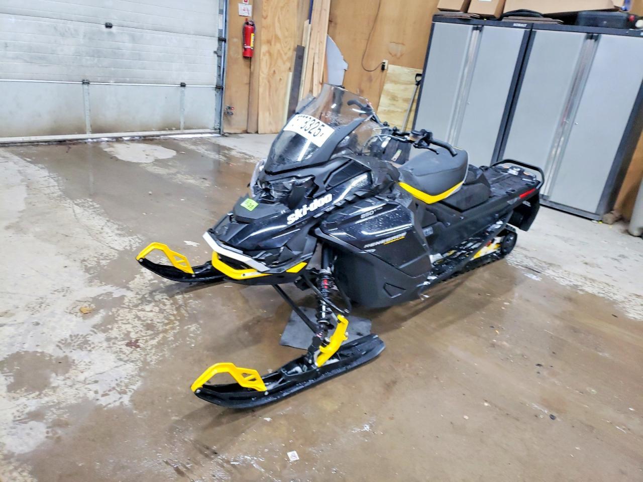 2024 Skidoo OO