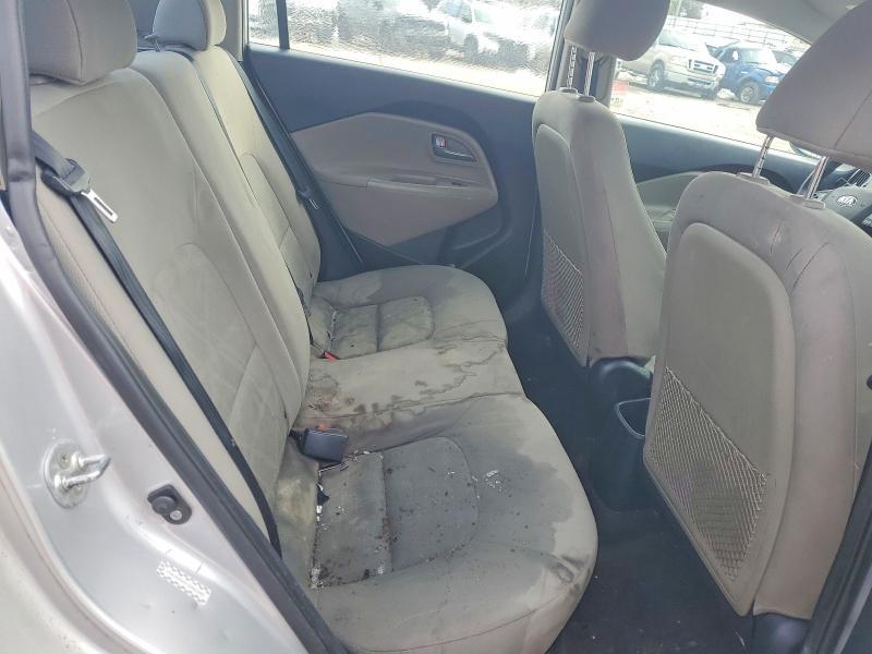 2016 KIA Rio lx