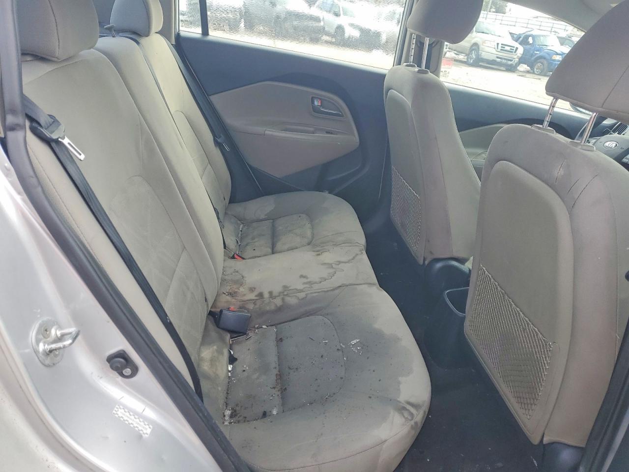 2016 KIA Rio lx