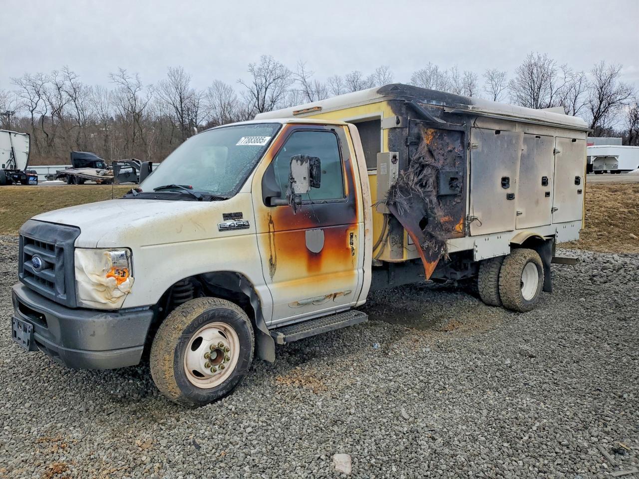 2018 Ford E450 Utility / Service Truck