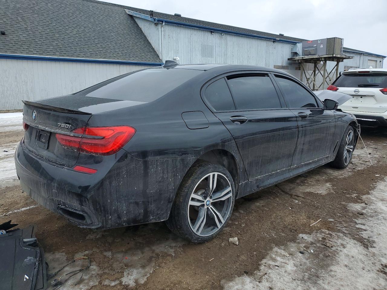 2016 BMW 750 xi