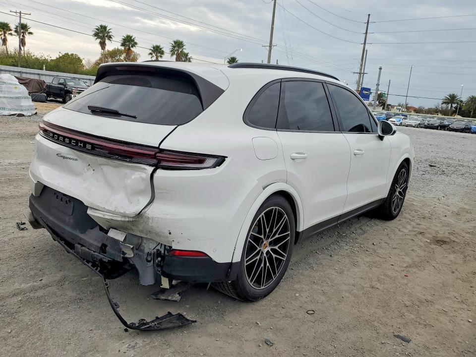 2024 Porsche Cayenne