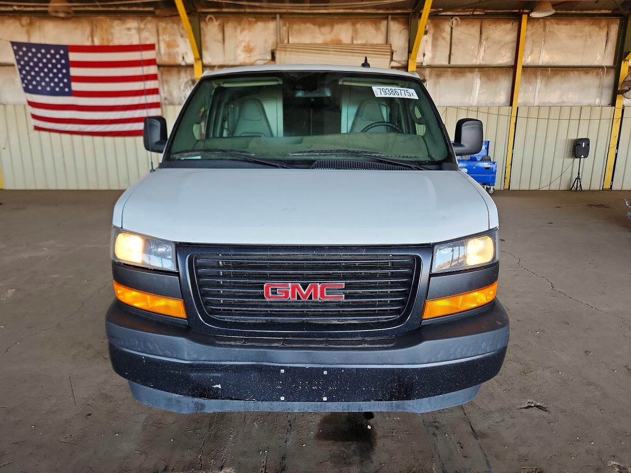 2022 GMC Savana G3500