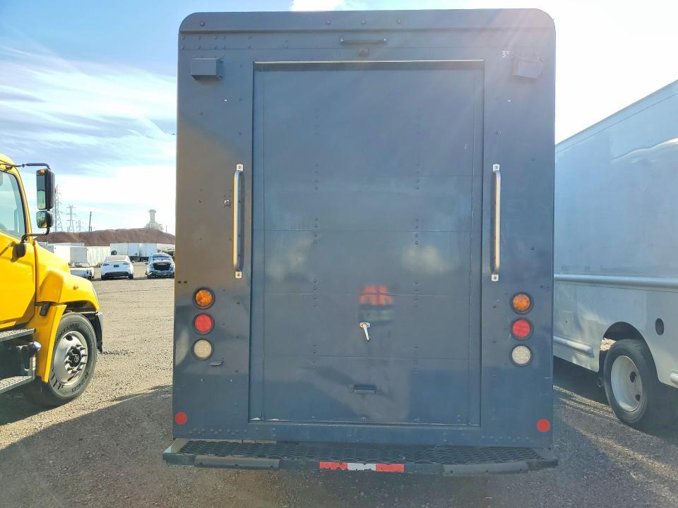 2020 Freigliner 2020 Freightliner MT 45G Delivery Van