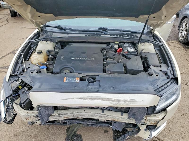 2018 Lincoln Continental Select