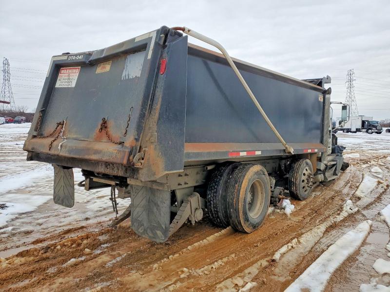 2018 Mack GU700 Dump Truck
